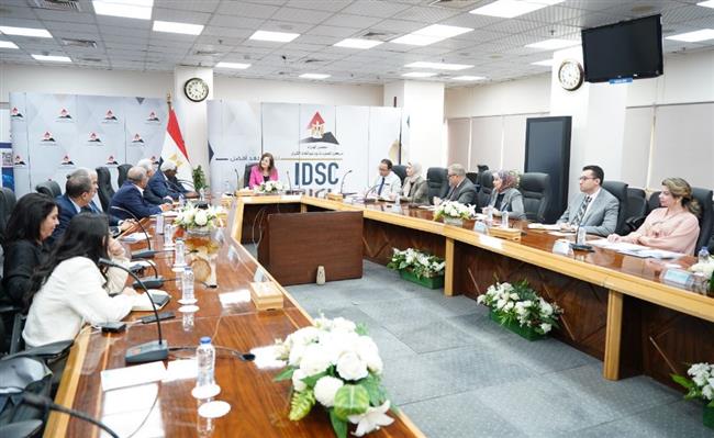  «التخطيط» تلتقي سكرتير عام منظمة الحكومات المحلية الأفريقية لبحث سبل التعاون 