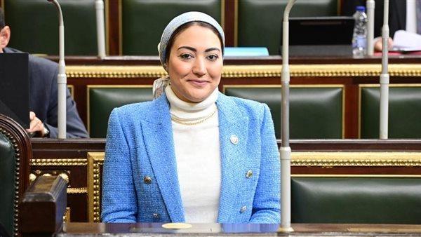 النائبة أسماء الجمال للعمال بمناسبة عيدهم: جهودكم تساهم في بناء المجتمعات وتحسين جودة الحياة
