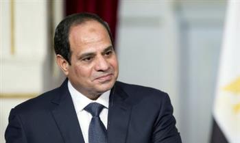 10 قرارات من الرئيس السيسي لعمال مصر.. أبرزها 1000 جنيه للعمالة غير المنتظمة 