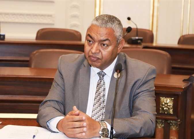 «القباج» تنعي الكاتب الصحفي محمود بكري