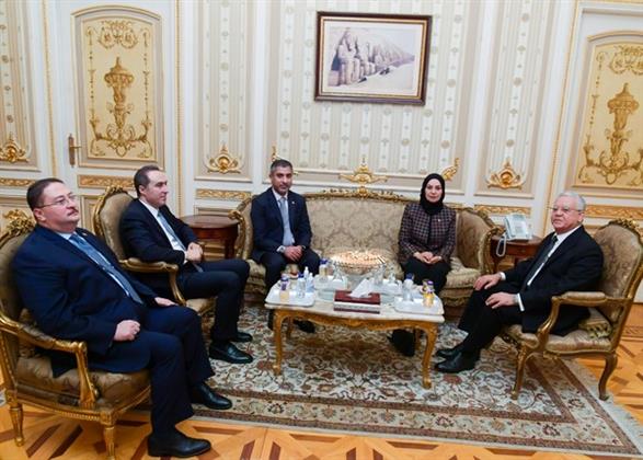 رئيس مجلس النواب يلتقي سفيرة مملكة البحرين لدى مصر