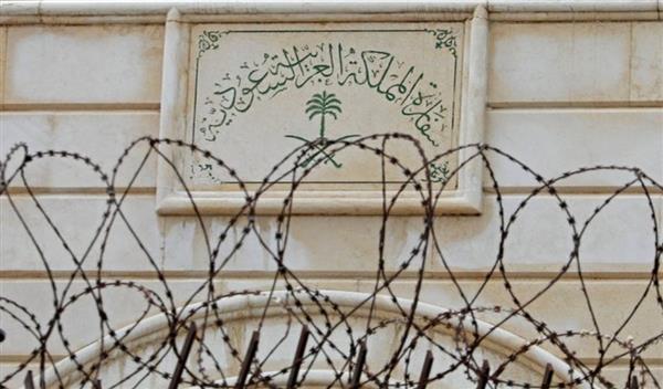 السعودية تقرر استئناف عمل بعثتها الدبلوماسية في سوريا
