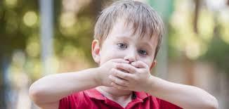   أسباب انبعاث رائحة كريهة من فم الطفل