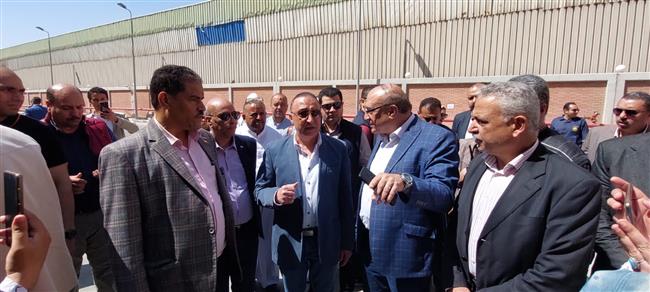 محافظ الإسكندرية: إجمالي ما تم توريده من قمح محلي بجميع المواقع التخزينية نحو 35 ألف طن