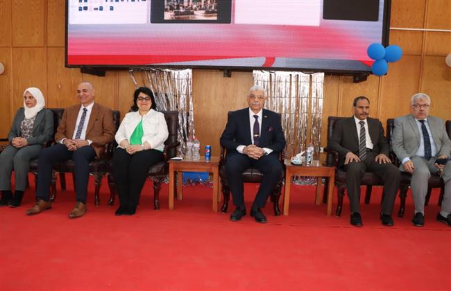 «القاصد» يفتتح فعاليات المؤتمر الطلابي السنوي الخامس لوحدة ضمان الجودة بطب المنوفية