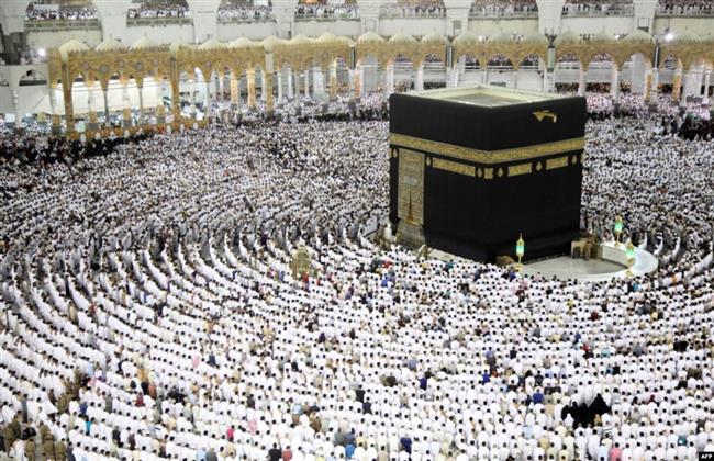 «السياحة» تنفي وجود أية زيادة في الأسعار المعلنة لبرامج الحج السياحي