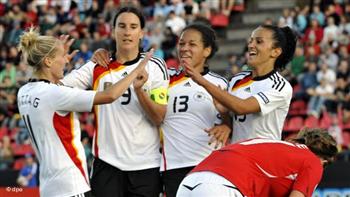   تزايد الحضور الجماهيري يعزز ازدهار الكرة النسائية في ألمانيا