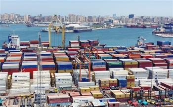   ميناء الأسكندرية تحقق أعلى معدلات تداول وحركة سفن يومية خلال 48 ساعة 