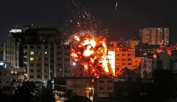 شهيد فلسطيني ثالث جراء قصف الاحتلال الإسرائيلي لشقة سكنية في غزة