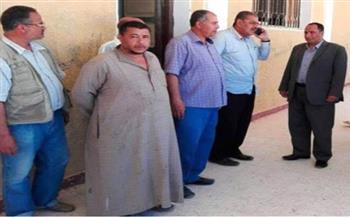 وكيل صحة مطروح يحيل عددا من العاملين بمستشفى الضبعة للتحقيق لعدم الانضباط الوظيفي