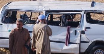 مصرع شخص وإصابة 12 آخرين فى حادث انقلاب ميكروباص بالشرقية