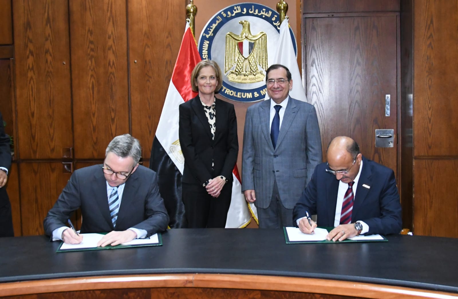 توقيع اتفاقية جديدة بين الإسكندرية لتكرير التروكيماويات وشركة سكاتك النرويجيه فى مجال الطاقة الخضراء