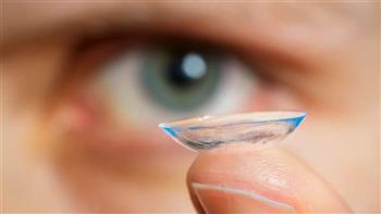   تحذير: العدسات اللاصقة تدخل مواد خطيرة في العين
