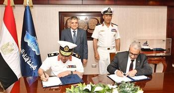   "قناة السويس" و "الصناعات البحرية" يوقعان عقدًا لبناء 2 لنش قاطرة بترسانة الإسكندرية