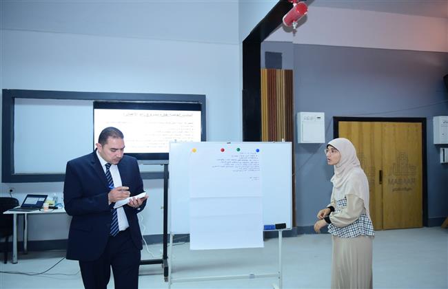 حاضنة مسار بجامعة سوهاج تختتم فعاليات المعسكر التدريبى ابدأ حلمك