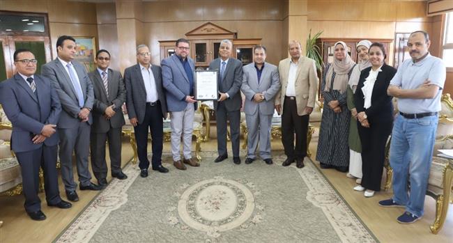 جامعة جنوب الوادي تحصل على الاعتماد الدولي الأيزو لـ 5 من قطاعاتها الرئيسة