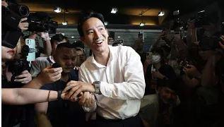   تايلاند.. زعيم المعارضة يعلن فوزه بالانتخابات واستعداده لرئاسة الحكومة