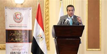 وزير الصحة: لدينا تكليف من الرئيس بمراجعة الأوضاع المادية للفريق الصحي