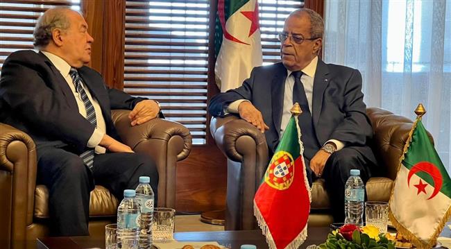 الجزائر والبرتغال تؤكدان تعزيز التعاون المشترك خاصة في مجال الطاقات المتجددة