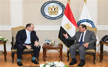   البترول: «أباتشي» الأمريكية تسعى لتعزيز استثماراتها في مصر