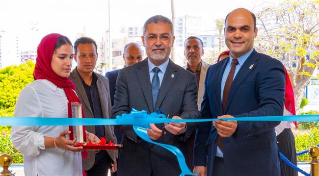 بالصور.. صندوق تحيا مصر ينظم معرض «دكان الفرحة» في جامعة الإسكندرية