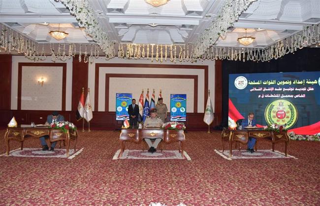 القوات المسلحة تجدد توقيع عقد الإتفاق الثلاثى مع وزارة الشباب والرياضة والنادو
