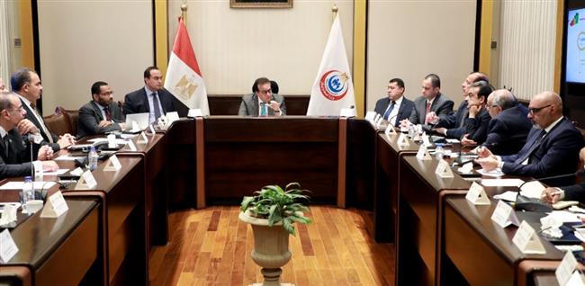 وزير الصحة يوجه بوضع خطة متكاملة لانشاء مراكز تميز تخصصية بجميع المحافظات