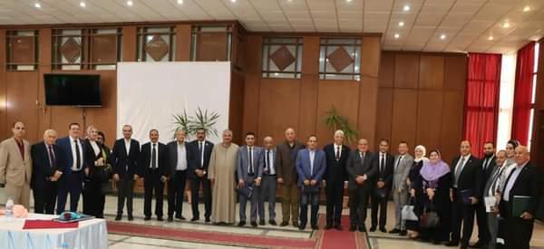 ​رئيس جامعة المنوفية يستمع لآراء ومقترحات أعضاء مجلسي النواب والشيوخ لإنجاز المرحلة الأولي من المدينة الطبية