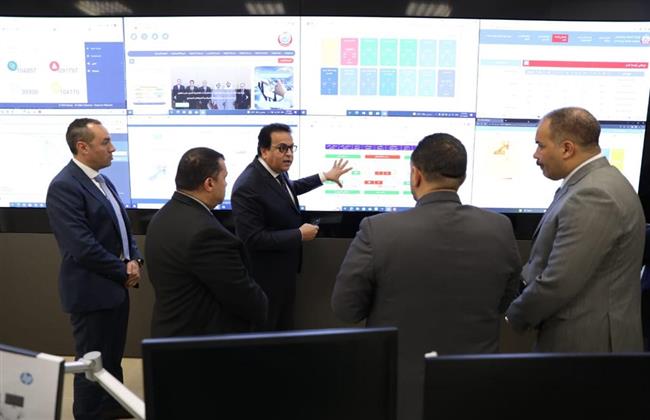 وزير الصحة يتفقد ديوان عام الوزارة في العاصمة الإدارية الجديدة 