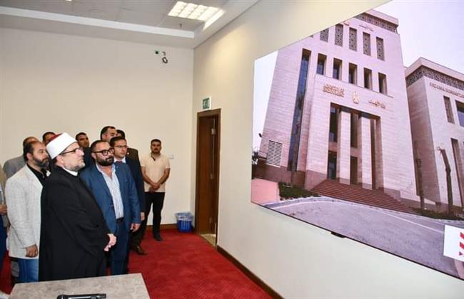 وزير الأوقاف يتابع عملية نقل العاملين بالوزارة إلى العاصمة الإدارية الجديدة