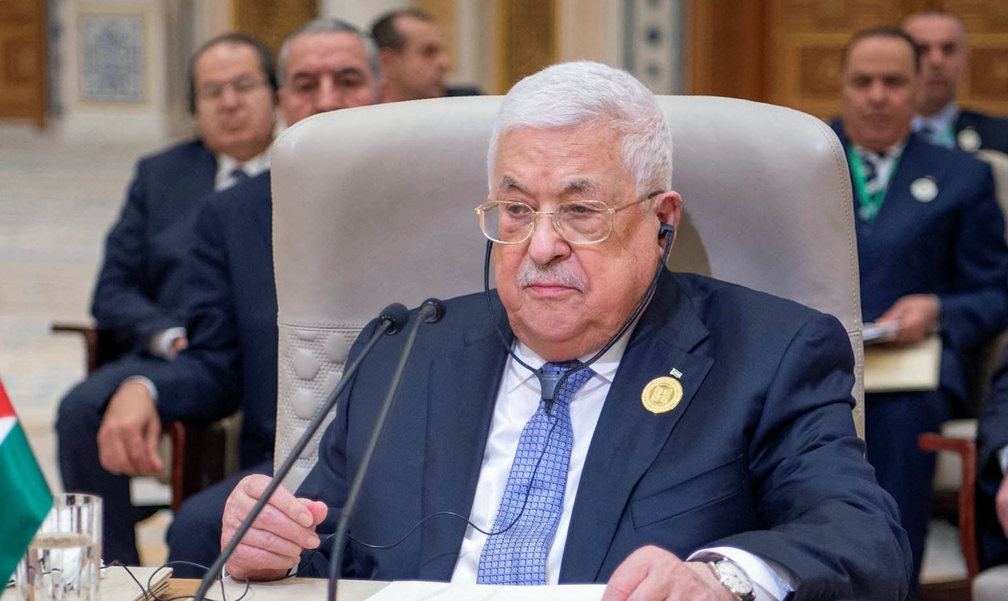 الرئيس الفلسطيني يصل جدة للمشاركة في القمة العربية
