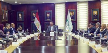 البريد يبحث التعاون مع جائزة مصر للتميز الحكومي والمبادرة الوطنية للمشروعات الخضراء الذكية