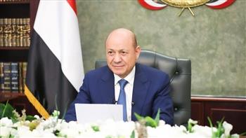   رئيس مجلس القيادة اليمني يتوجه إلى جدة للمشاركة في مؤتمر القمة العربية