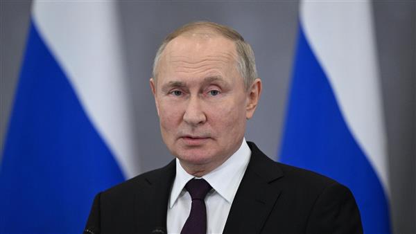 بوتين: نحافظ على مكانة روسيا الرائدة في السوق العالمي للسلاح والمعدات العسكرية