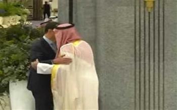   ولي العهد السعودي يستقبل الرئيس السوري بمقر القمة العربية بجدة