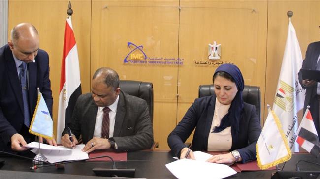 بروتوكول تعاون بين القومى للبحوث ومركز تحديث الصناعة لدعم التنمية الصناعية