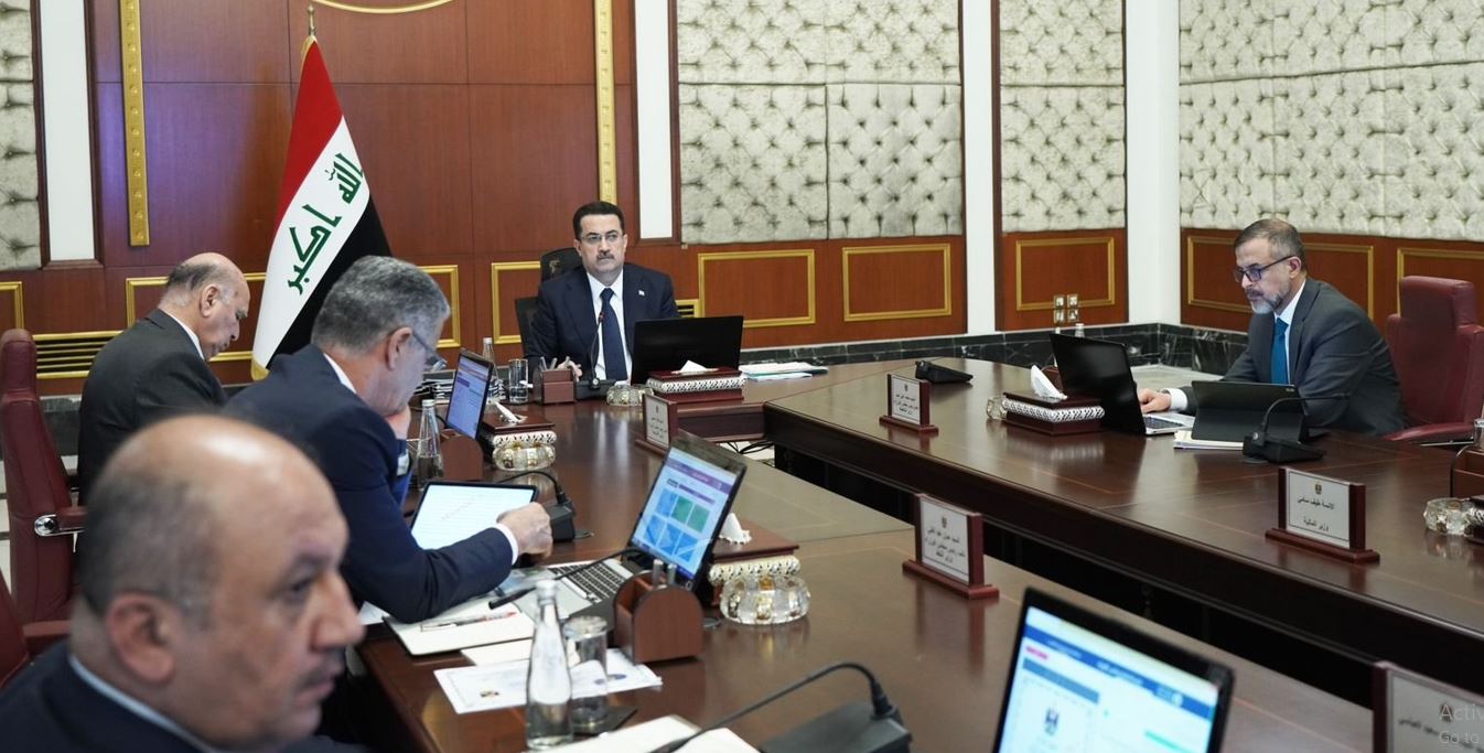 العراق يقيل مجموعة من المديرين ضمن الاصلاح الإدارى