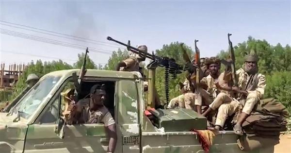 «الجارديان»: القلق ينتاب أوروبا بسبب التداعيات السلبية لحرب قد تطول في السودان