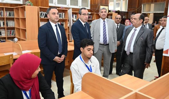 جامعة الفيوم: الملتقى التوظيفي التاسع ويوم الخريجين بكلية الخدمة الاجتماعية 