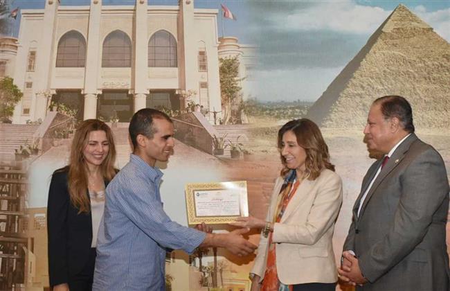 وزيرة الثقافة تسلم جوائز مسابقة «المواهب الأدبية للشباب» في دورتها السادسة