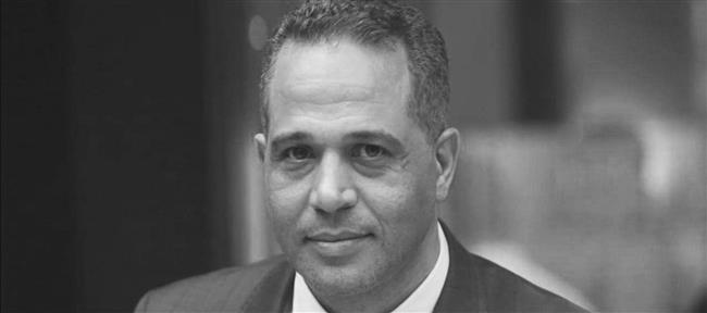 نجوم الفن يقدمون واجب العزاء في «مصطفى درويش»