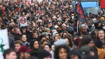   أكثر من 780 ألف شخص شاركوا في احتجاجات عيد العمال بفرنسا