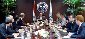  تعاون مصري ياباني لتوطين صناعة السيارات في مصر