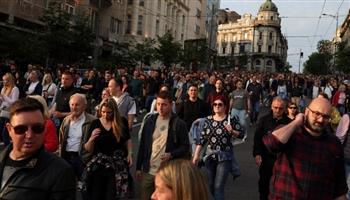   الآلاف يتظاهرون فى صربيا احتجاجًا على انتشار الأسلحة