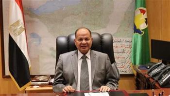 محافظ أسيوط يوافق على 146 طلب أجازة و966 طلب تجديد انتداب لبعض العاملين
