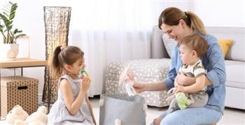 بهذه الخطوات علمي «أطفالك» ترتيب المنزل