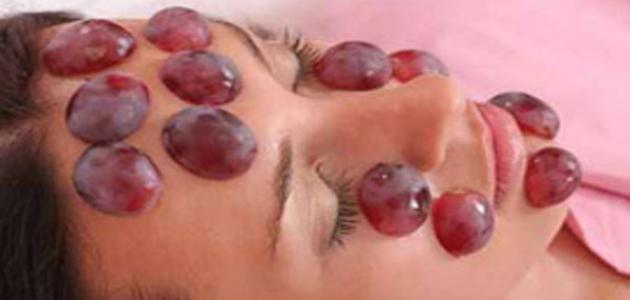 «ماسك» العنب لبشرة نضرة