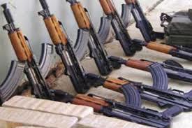   خلال حملة أمنية.. ضبط 25 قطعة سلاح ناري بحوزة 24 متهما في قنا 
