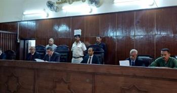 جنايات سوهاج تقضى بإعدام متهمين بقتل شخص بسبب البحث عن الآثار