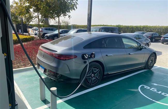 العريش: 20 محطة انتظار للسيارات مضيئة بالطاقة الشمسية بشمال سيناء